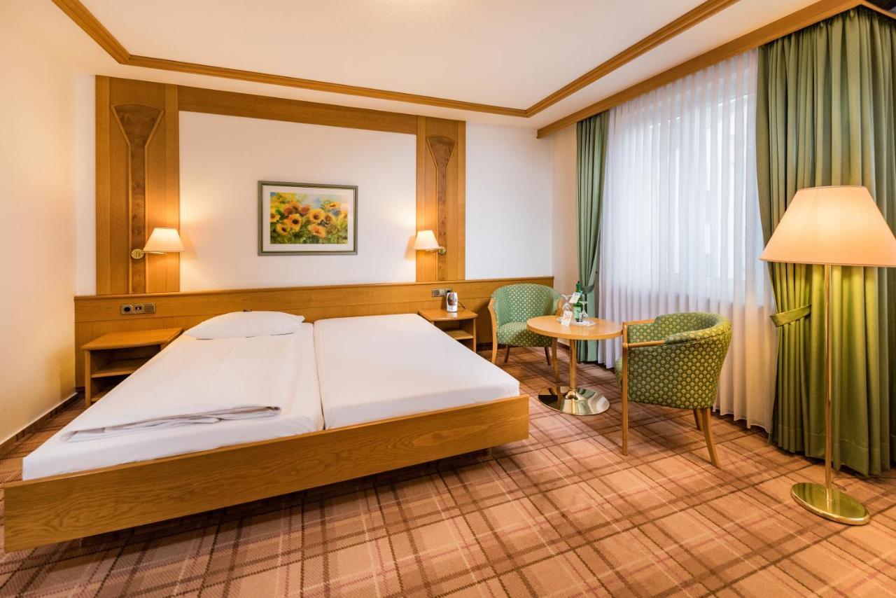 Goebels Hotel Zum Loewen Friedewald  المظهر الخارجي الصورة